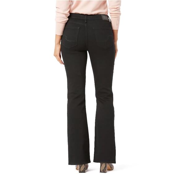 Levi Strauss Signature Women's Mid Rise Bootcut Jeans,Size 2M,26W, 32L - Picture 2 of 6